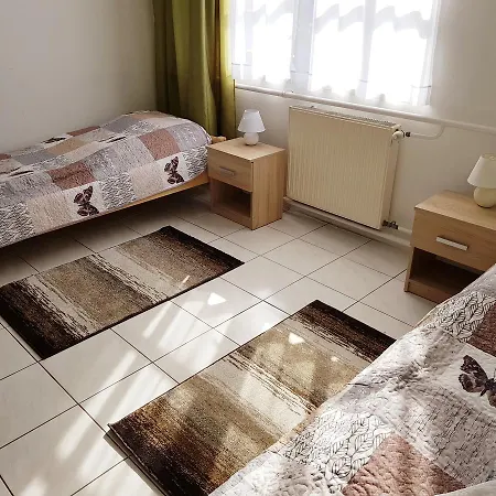 La Boheme Apartman Мишкольц Экстерьер фото