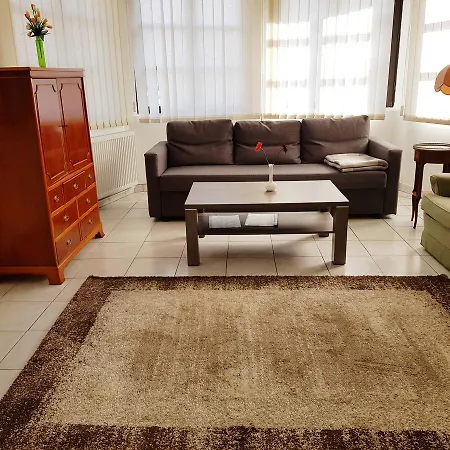 La Boheme Apartman Мишкольц Экстерьер фото